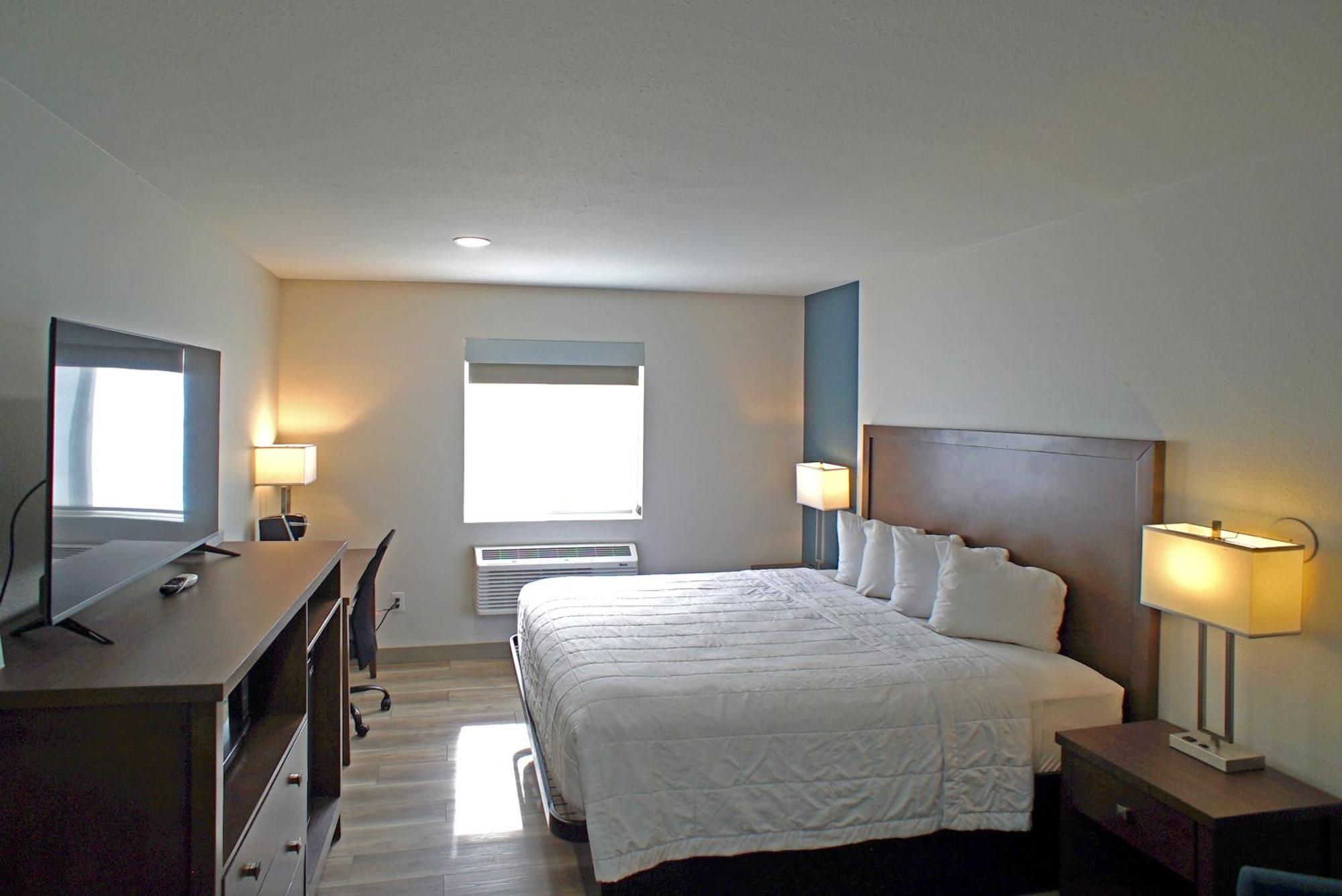 Baymont By Wyndham Monte Vista Hotel Room photo