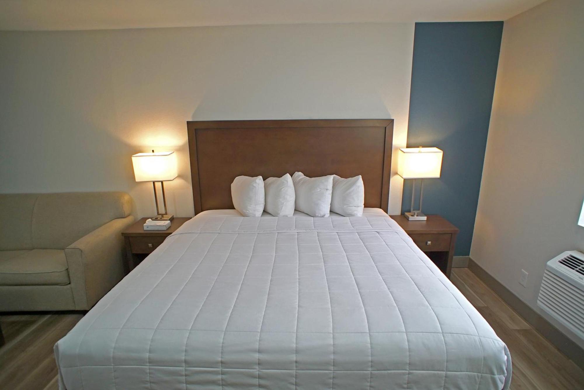 Baymont By Wyndham Monte Vista Hotel Room photo